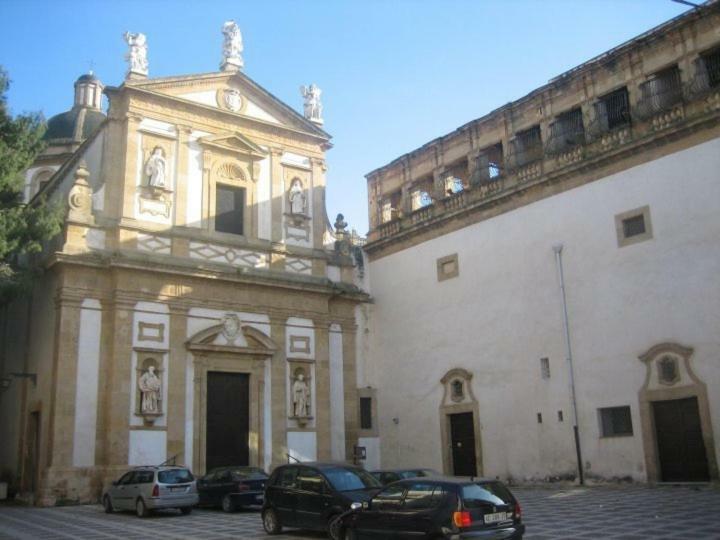 Case Vazzana - Cortile Sant'Agostino Mazara del Vallo Exterior photo